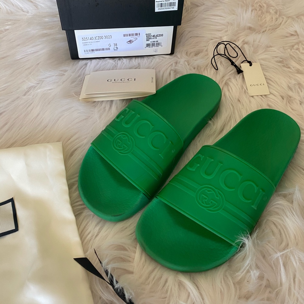 Gucci St. Gucci Rubber Pool Slides Size 38 Verde